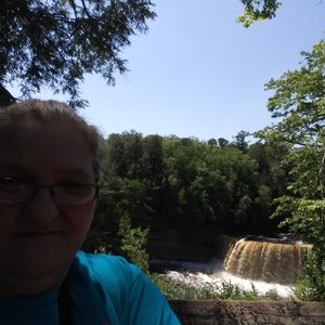 Meet your Posher, Billiejo